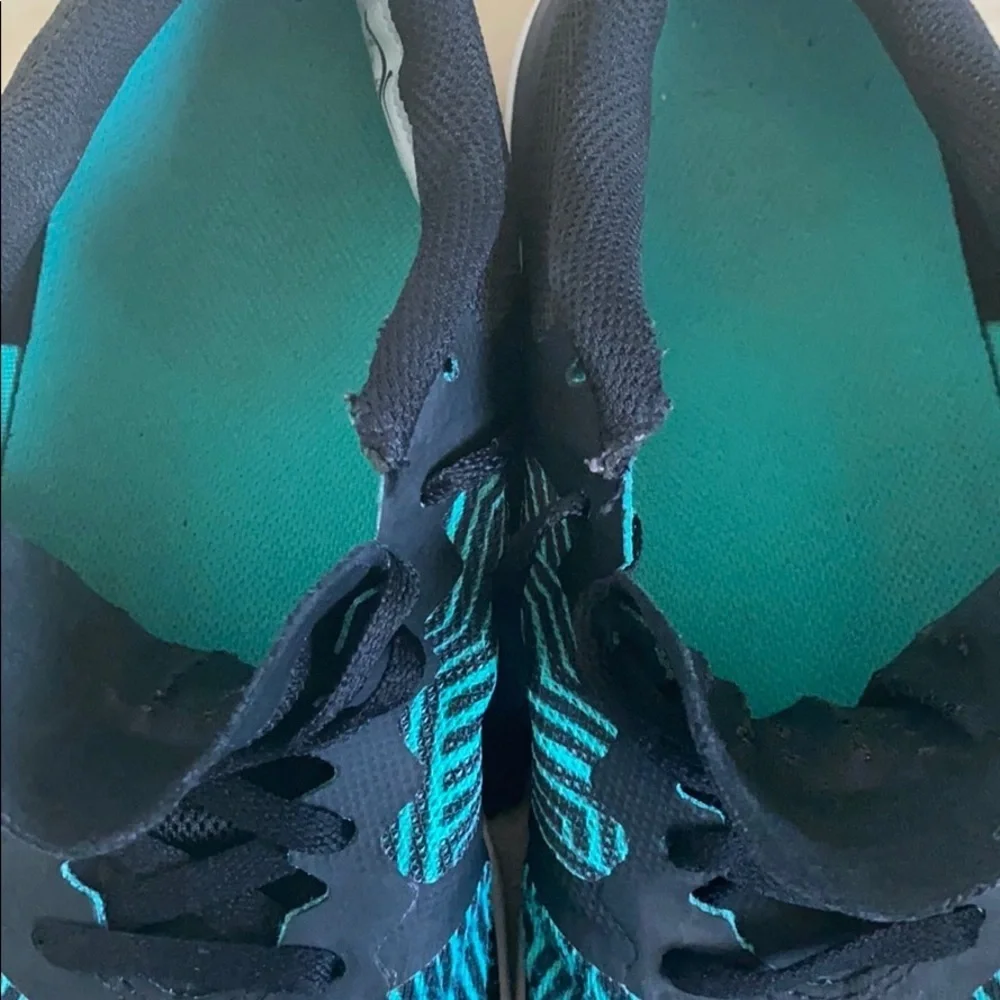 Nike FS Lite Run 3 Sneakers